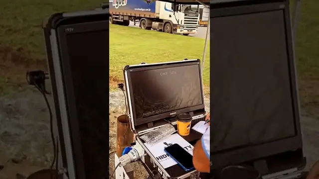 Equipamento de perfilagem ótica FF17 da Hidroforty em operação